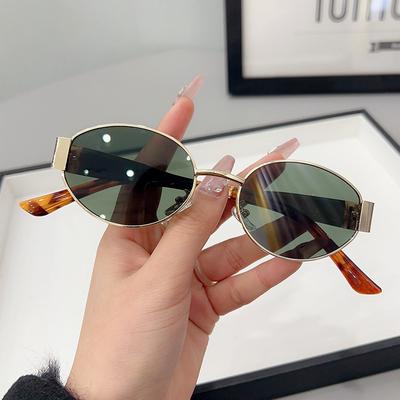 Occhiali e accessori – Occhiali da sole