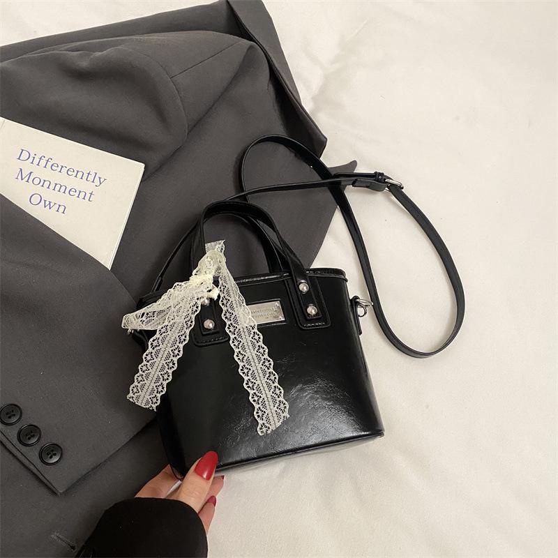 2025 summer high-end exquisite handbag bag women's shoulder messenger bag fashionable versatile bucket bag