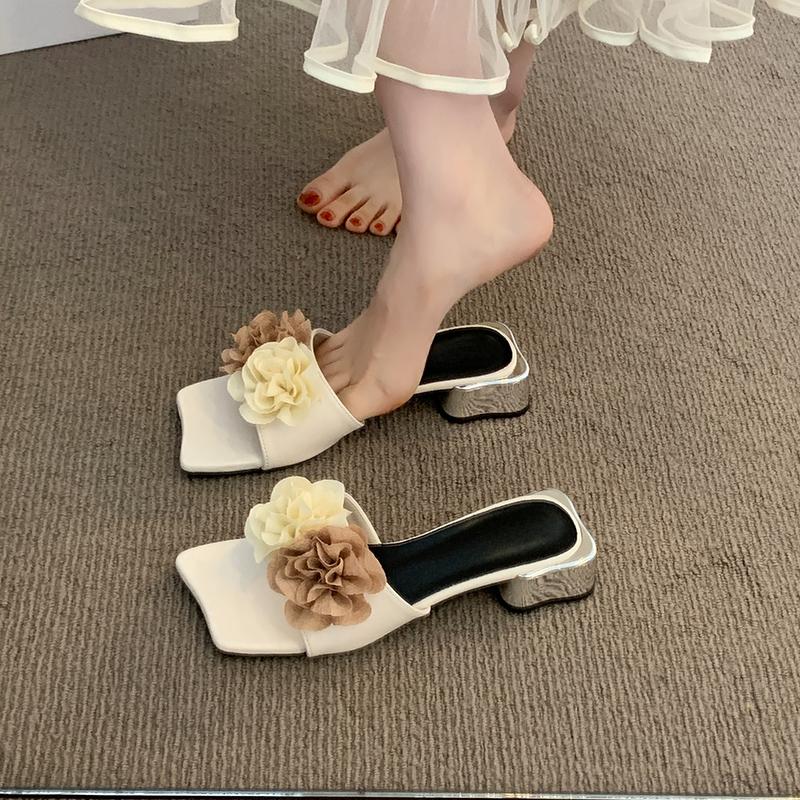 Fashion Women's Mid-heel Sandals Summer New Square Head Open Toe Flower Soft Sole Anti-slip Wear-resistant Square Slippers
