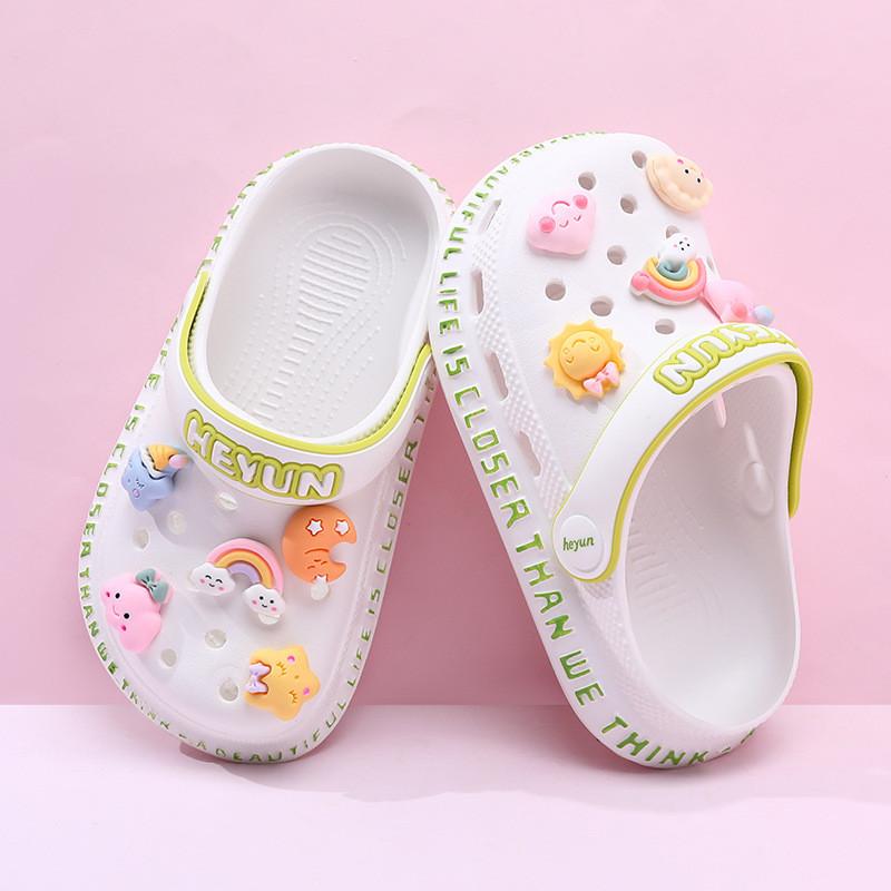 Leichte Atmungsaktive Kinderlochschuhe Slip-on Sommersandalen für Mädchen und Jungen
