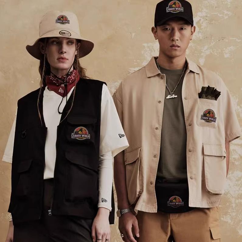 New Era Jurassic World Series Button Big Pocket Short Sleeve Shirt Unisex shirts Khaki 14341269