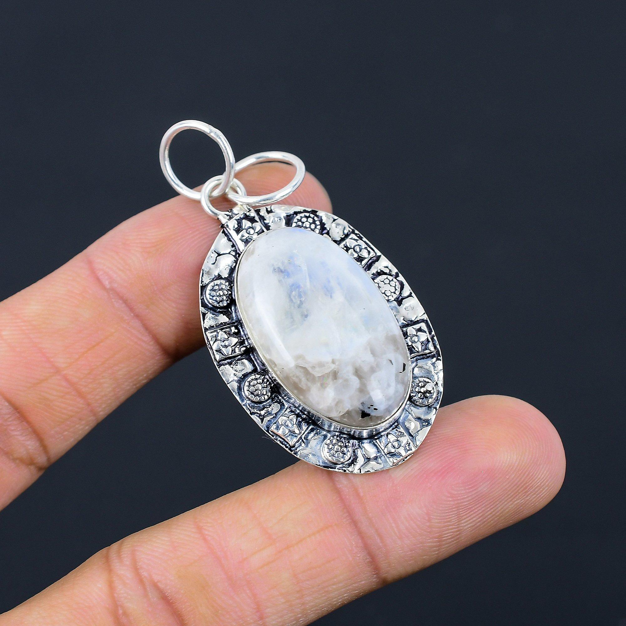 

Rainbow Moonstone Stone Crown Chakra Art Deco Elegant Bezel Pendant 925 Silver