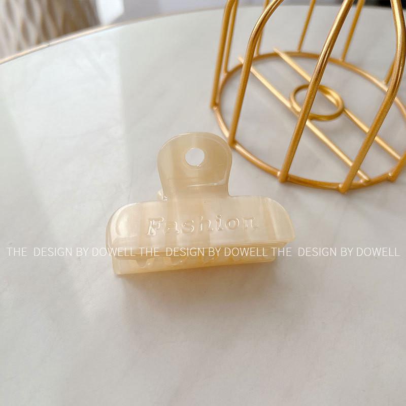 

Элегантный зажим-коготь для волос из ацетата для женщин в модных цветах Стильный аксессуар для волос Apricot 5.5cm