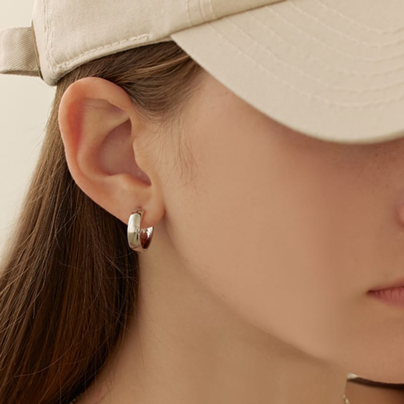 Lewe Bold Line Hoop Earring