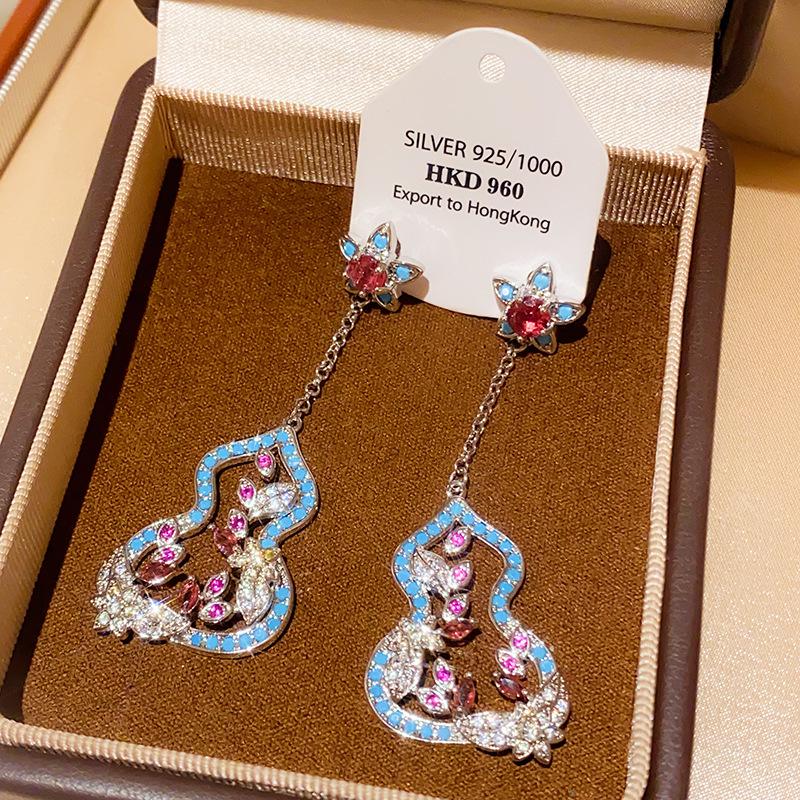 Orecchini Vintage a Forma di Pera con Perle e Intarsi di Diamanti - Stile Retrò, Lusso Leggero, Design di Alta Gamma