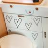 Simple and Simple Heart-shaped Decorative Stickers for Living Room, Study and Home Walls