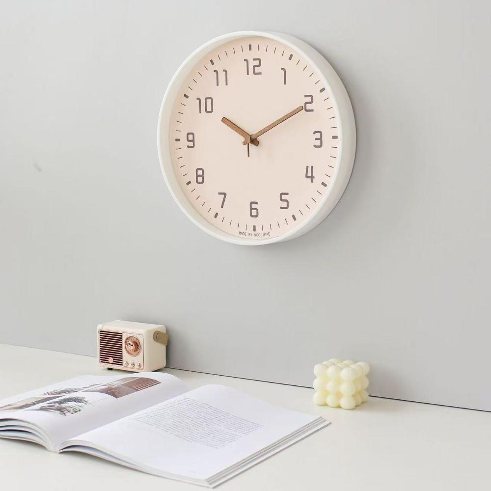 Nordic Ins Style Living Room Simple Wall Clock Modern Creative Home Decoration Fashionable Bedroom Study Silent Wall Clock