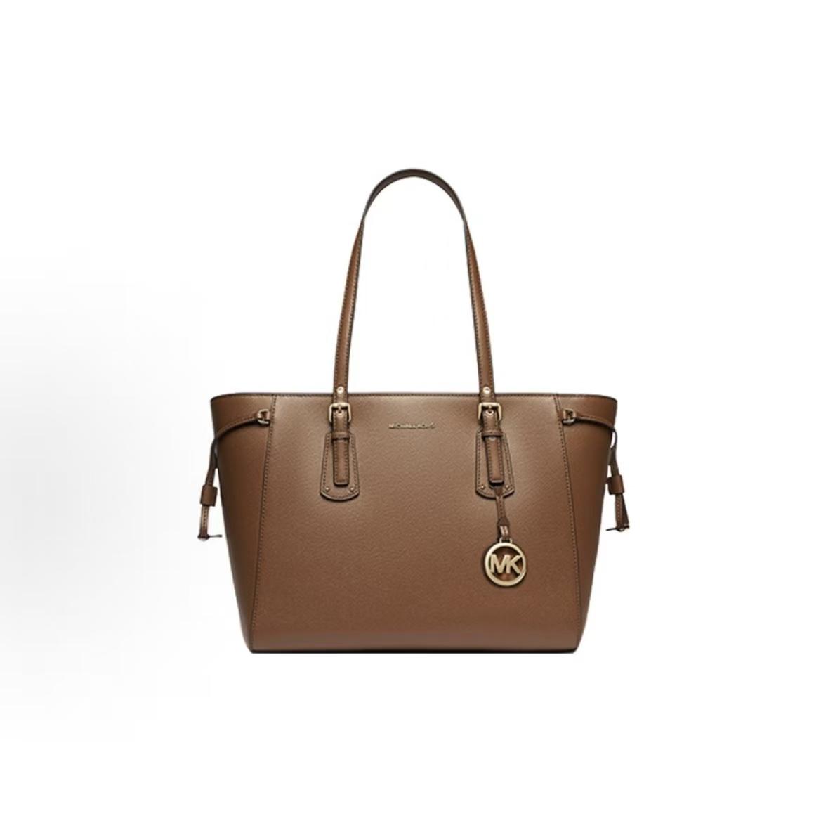 

Michael Kors Mk Voyager Letter Logo Pendant Solid Color Leather Catfish Shoulder Bag Medium Women Shoulder Bag Brown 30H7GV6T8L-230 Basic Set (Bag+Dust Bag)