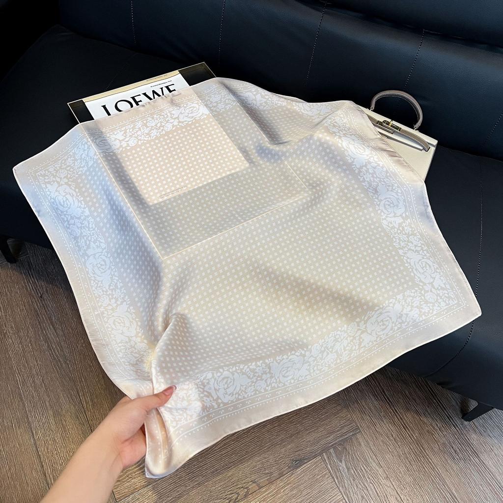71Cm silk scarf square scarf high sense Korean fashion versatile professional simulation silk small scarf retro printed silk scarf women