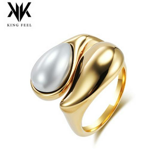 High-End European American Emerald Zircon Rotating Ring for Women - Stylish, Elegant, Stress-Relief Stainless Steel Jewelry