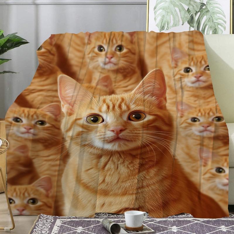 Cozy Golden Cats Print Flannel Blanket - Soft Warm All-Season Polyester Knit Fabric with Adorable Orange Kitten Design