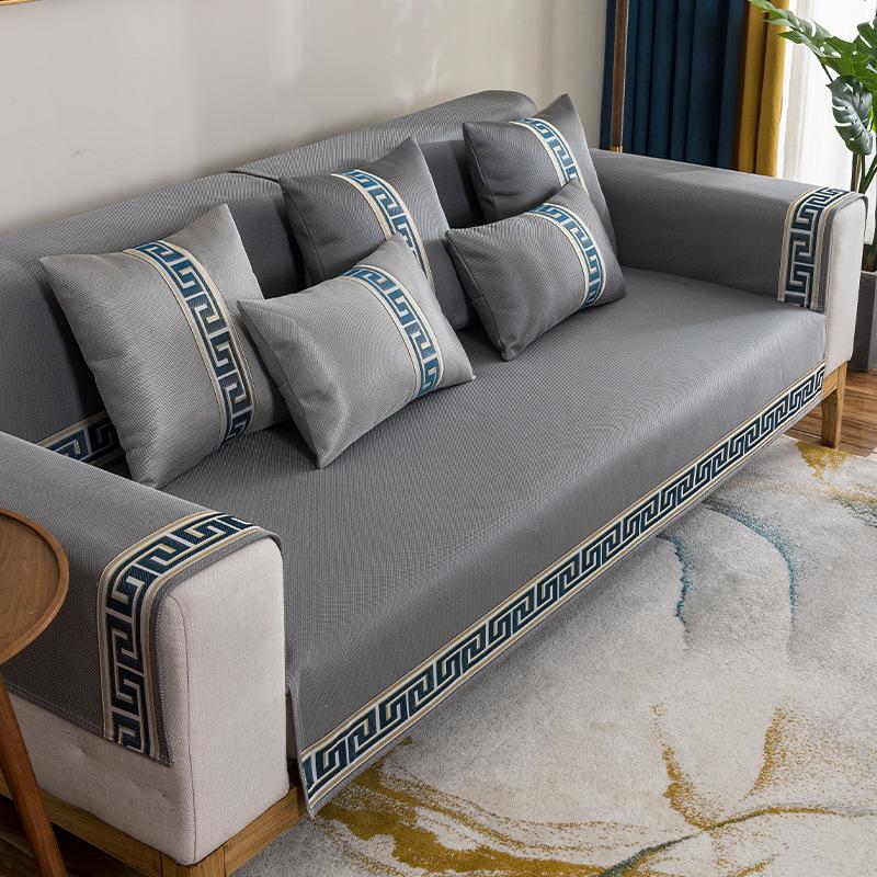 

Летняя подушка для дивана из ледяного шелка, нескользящая, однотонная, в новокитайском стиле, полотенце на диван, чехол, комбинация, подушка-спинка 70*70CM