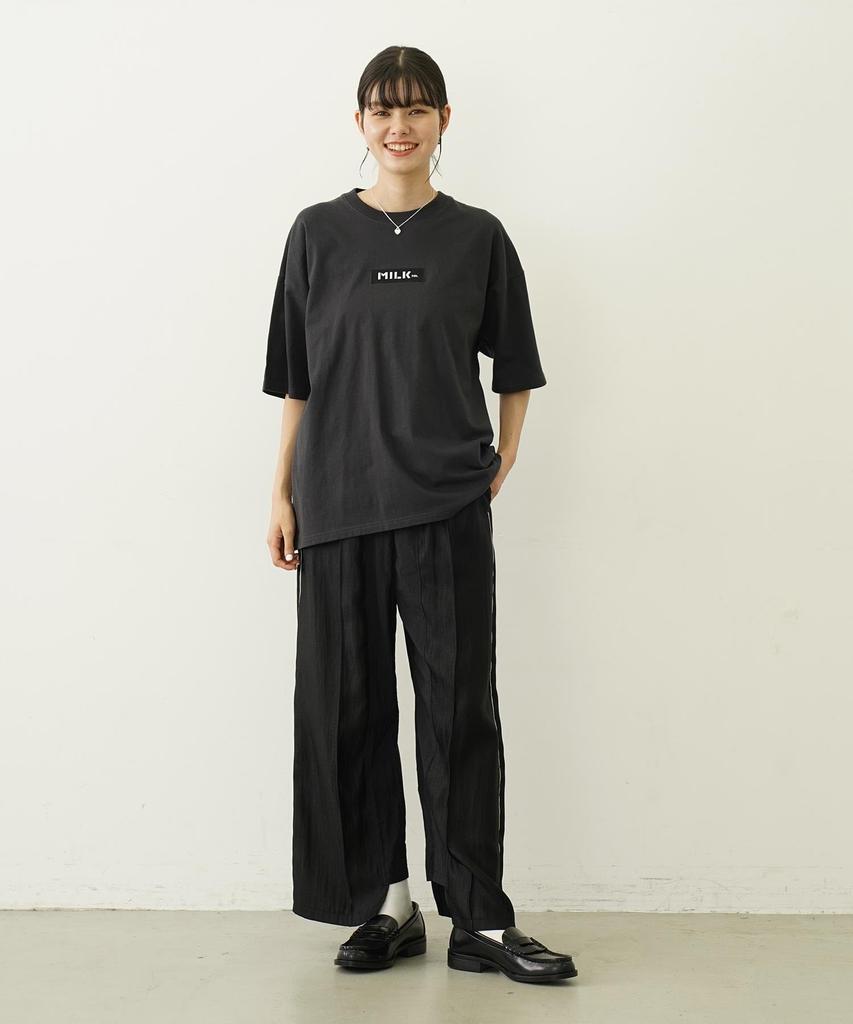 Milkfed Casual Embroidery Bar Wide Shorts Charcoal Women's Tee,