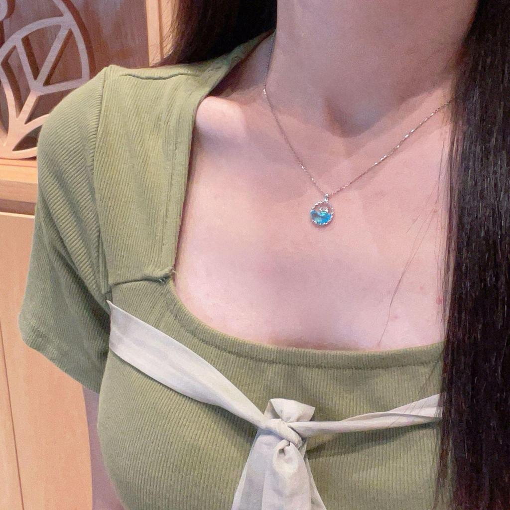 Exquisite S925 Sterling Silver Blue Whale Circle Necklace - Niche Design, Cold Fashion, Women's Clavicle Chain.