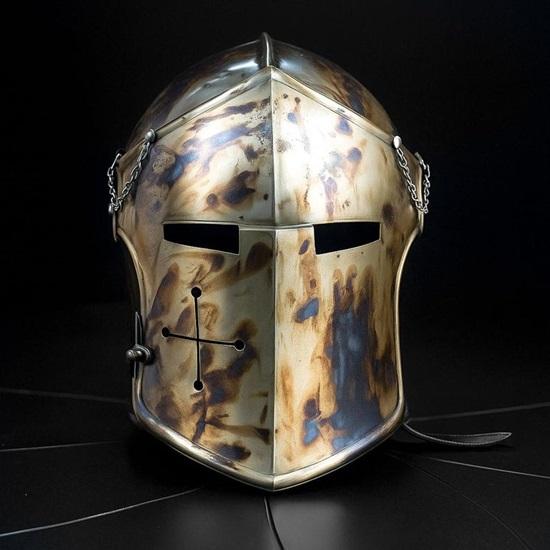 

Commando-Style Barbuta Helmet Medieval Knight Armor Replica in Steel for Cosplay, Militaria Collectors
