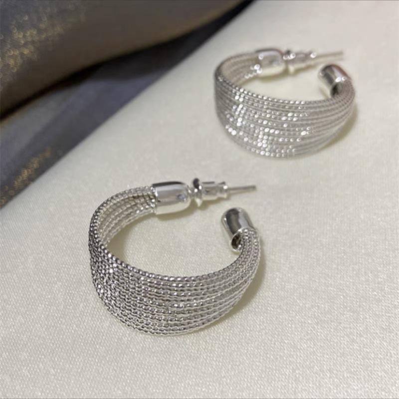European and American Fashion High-end Atmospheric Earrings Trendy Cool Earrings Versatile Personalized Party Big Earrings Exquisite Commuter Earrings