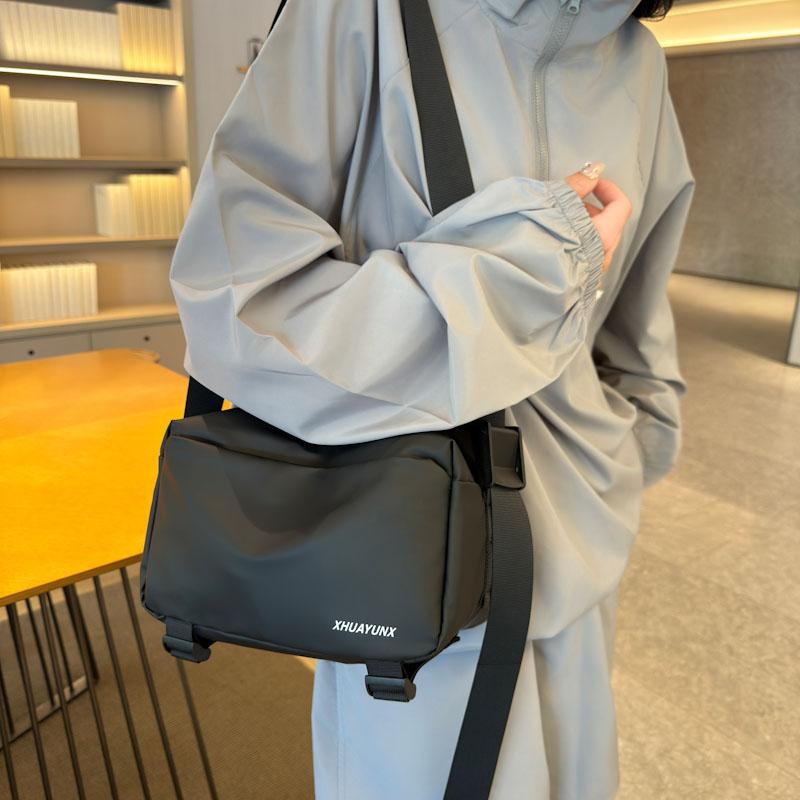 Fitness Bag Women's Multifunctional Yoga Bag Small Shoulder Crossbody Bag