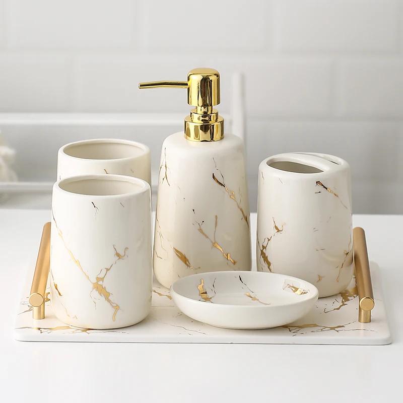 Ensemble de cinq pièces en céramique pour salle de bain : Porte-brosse à dents / Boîte à cotons-tiges / Bouteille d'aromathérapie Ensemble de salle de bain
