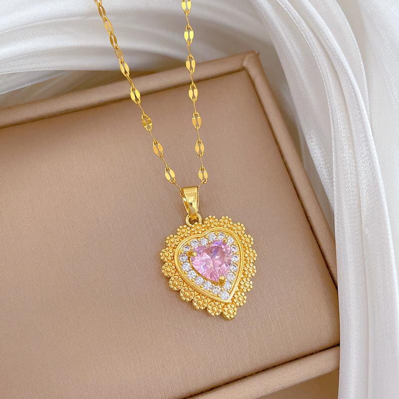 Women s Palace Style Versatile Love Necklace A129