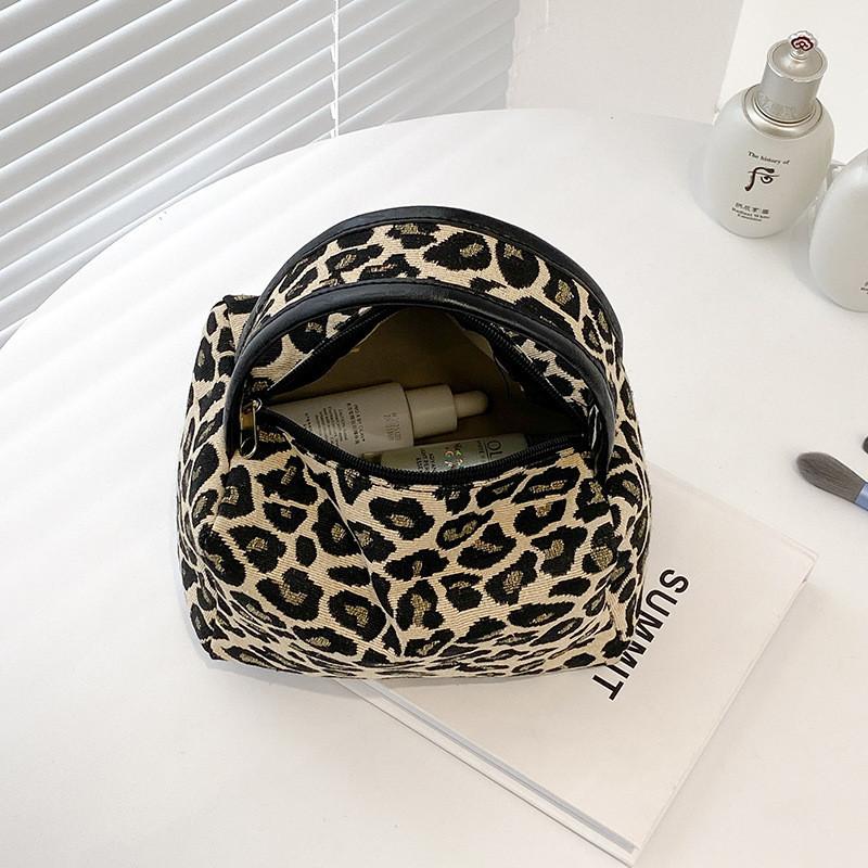 Modische Mini-Quadrat-Handtasche 2024 aus weichem Nylonmaterial mit einzigartigem Tierprint-Stil