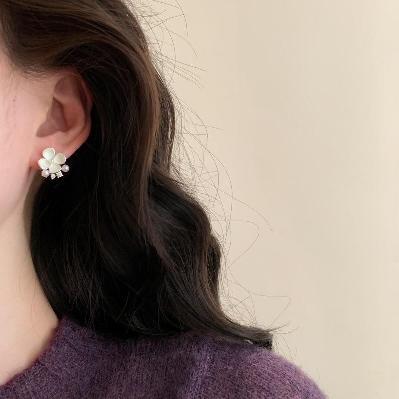 Silver needle zircon oil drop flower asymmetric stud earrings light luxury high sense earrings design sense niche versatile earrings women