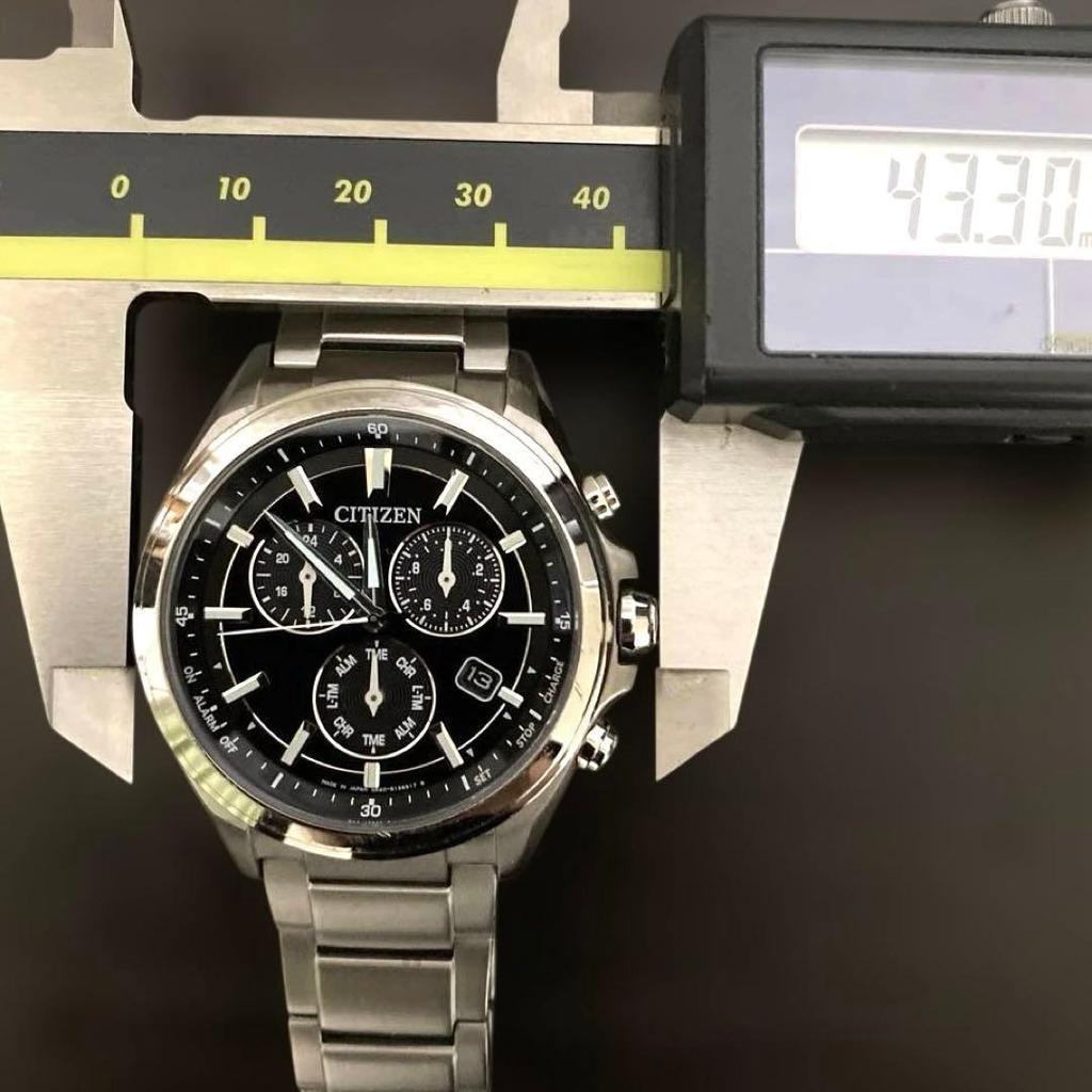 Used [Working item] CITIZEN/Citizen Solar E820 Black Dial Titanium Lightweight