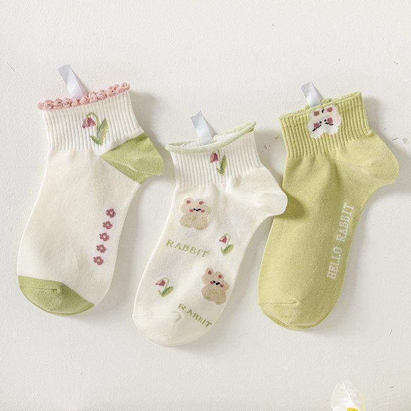

5 Pairs of Female Preppy Green Small Fresh Short Boat Socks 5 Pairs