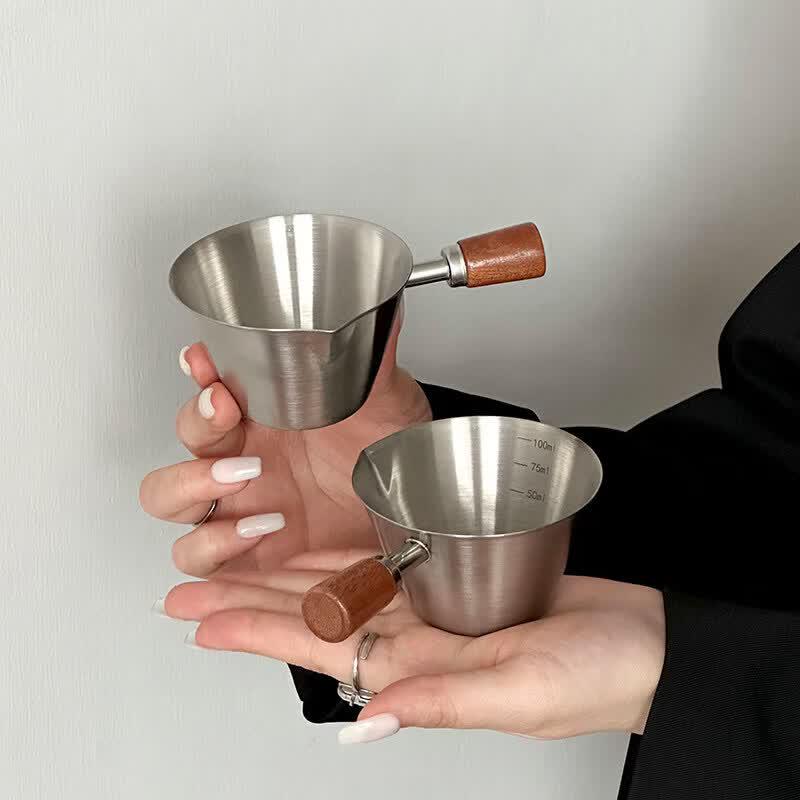 Qiwei Walnut Handle Stainless Steel Espresso Measuring Cup