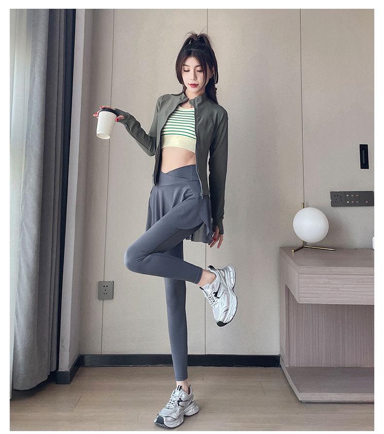 Women's Autumn/Winter 2024 Velvet-Lined Yoga Jacket and Sports Set: Professional Long Sleeve Running and Cycling Suit