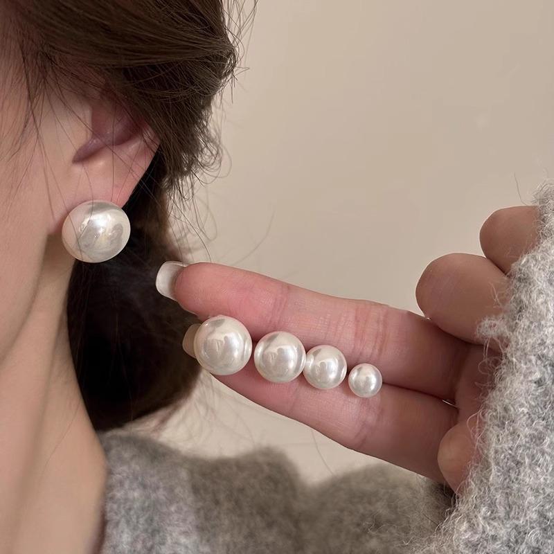 Elegant 8-14MM Mantou Pearl Stud Earrings with Gold Pins - High-Quality, Simple Design