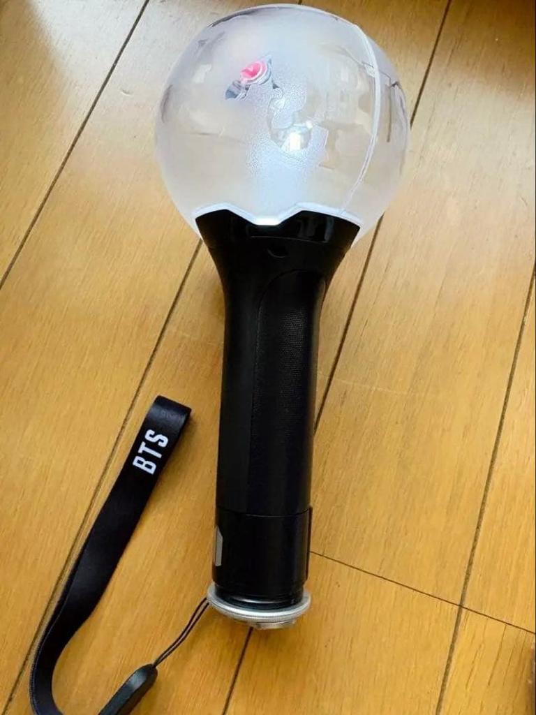 [GEBRAUCHT] BTS OFFIZIELLER LIGHT STICK VER3 AmiBomb Leuchtstab