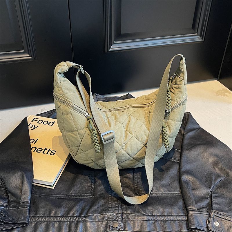 Hochwertige Taschen für Damen, großes Fassungsvermögen, trendige, modische Nischen-Nylon-Taschen, vielseitige Umhängetaschen in Knödelform für eine Schulter