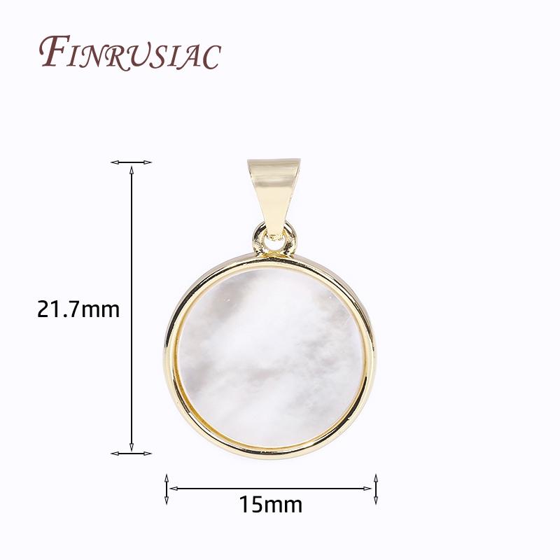 Flera typer DIY Smyckestillverkning Berlocker 18K Guldpläterad Mässing Inlagd Snäcka Berlocker För Halsband Smyckesmaterial