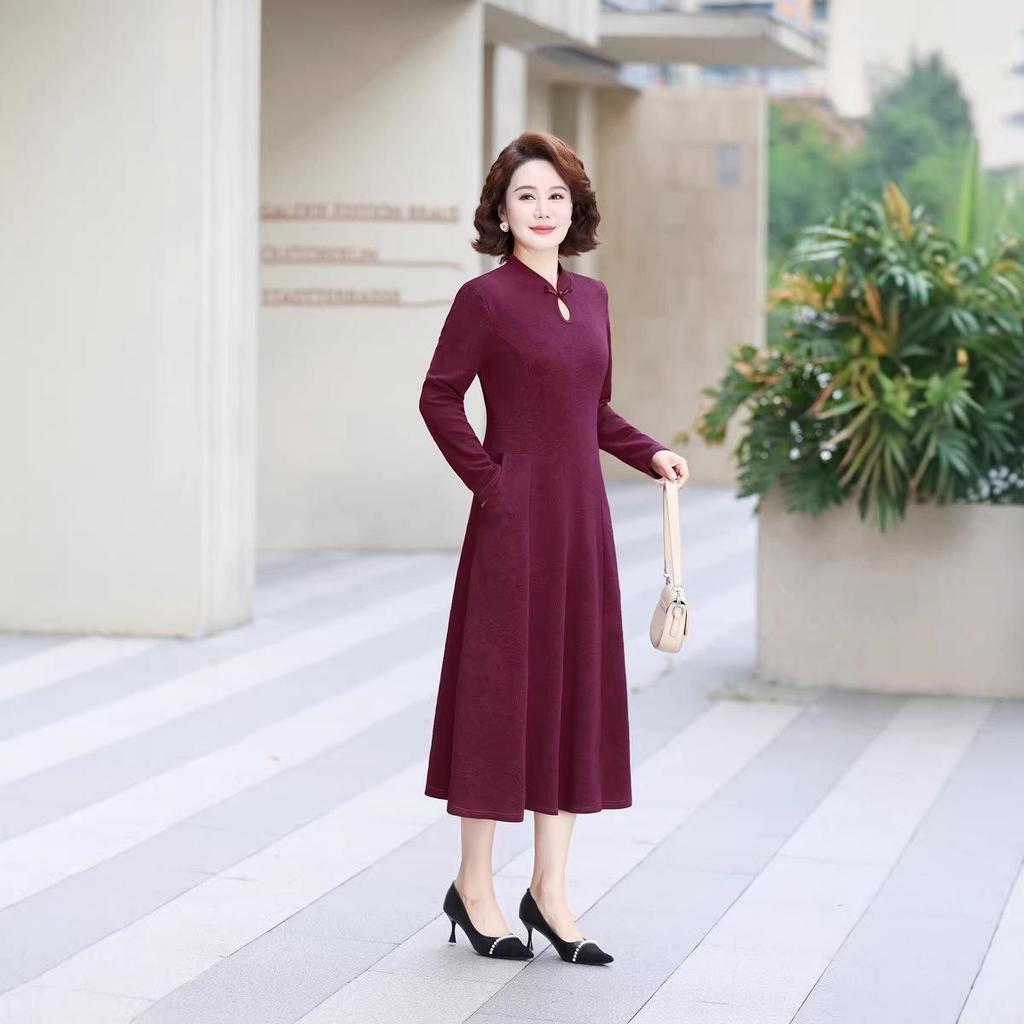 Elegant Jacquard Slimming Long Sleeve Cheongsam Midi Dress for Formal Occasions and Weddings