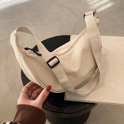 Nylon Crossbody Bag for Women Trendy Dumpling Bag Lightweight Small Shoulder Underarm Bag Travel Hobo Pures and Handbag