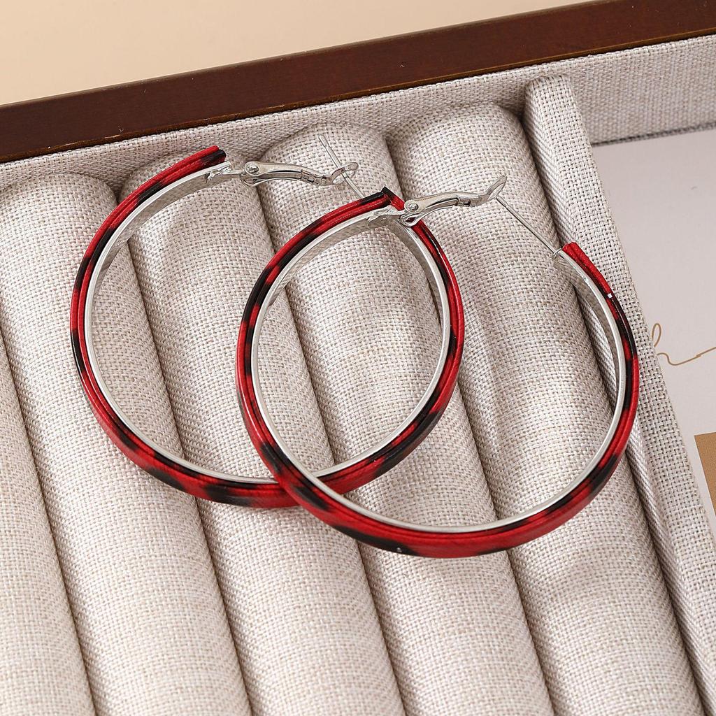 Exquisite Autumn/Winter Leopard Print Large Hoop Earrings, Retro Leather Design