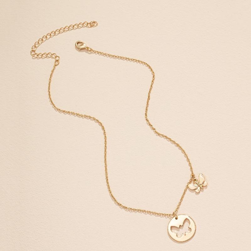 A Golden Butterfly Puzzle Hollowed Out Golden Necklace Stylish, Simple and Elegant