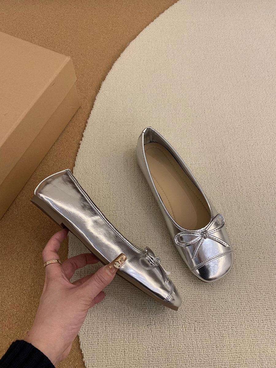 

Французские балетки с бантом, увеличивающие внутреннюю высоту, женские 2025, новые квадратные туфли с неглубоким горлом, маленькие ароматные одинарные туфли Doudou 35 серебряный