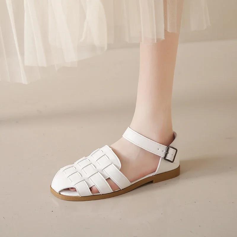 Fashion 2024 High Quality Women's Shoes Closed Toe Women's Sandals Summer Casual Sandals Women Buckle Strap Cover Heel Rome Ladies Shoes