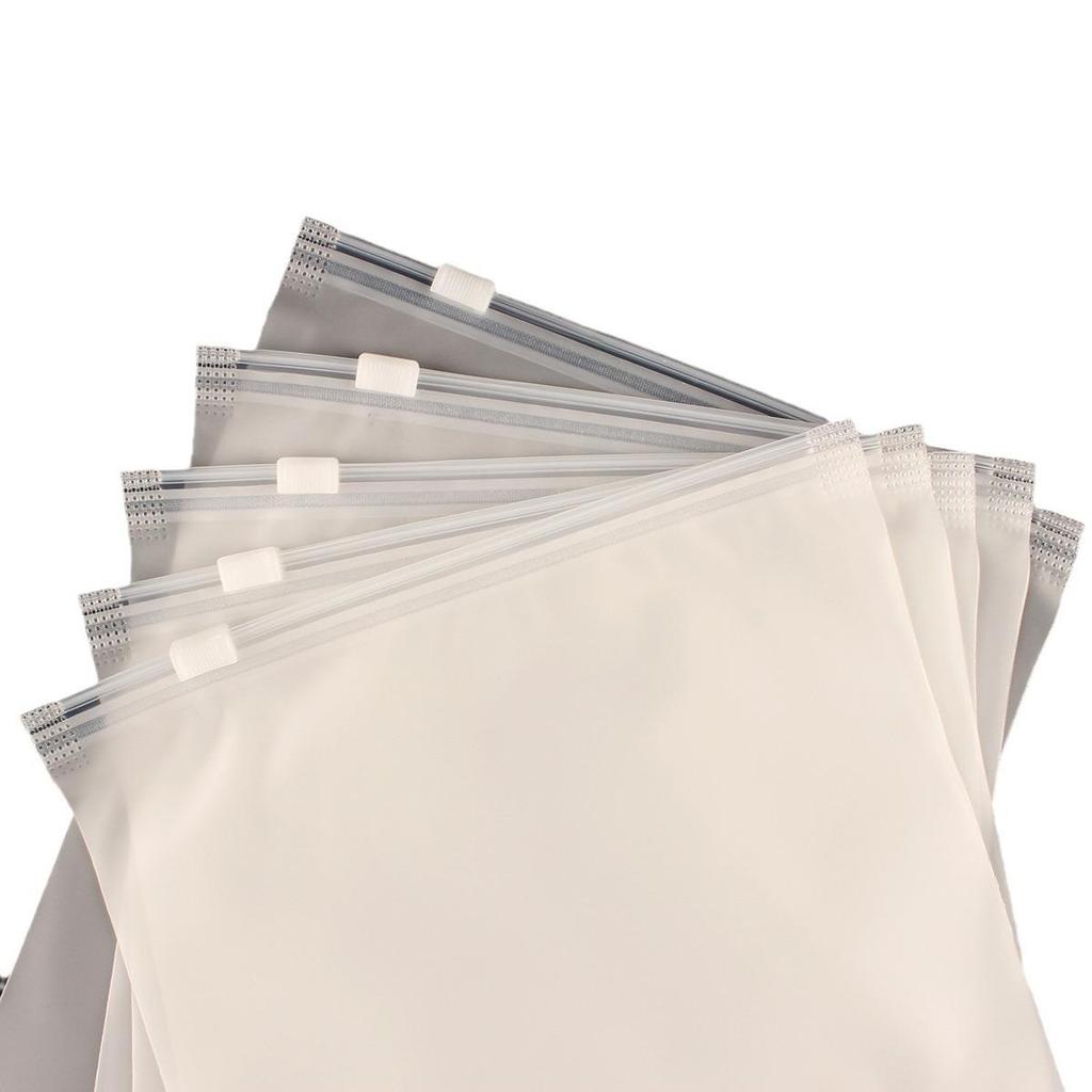 Frosted Self-Sealing Plastic Zipper Bag for Baby and Toddler Clothing Storage and Travel