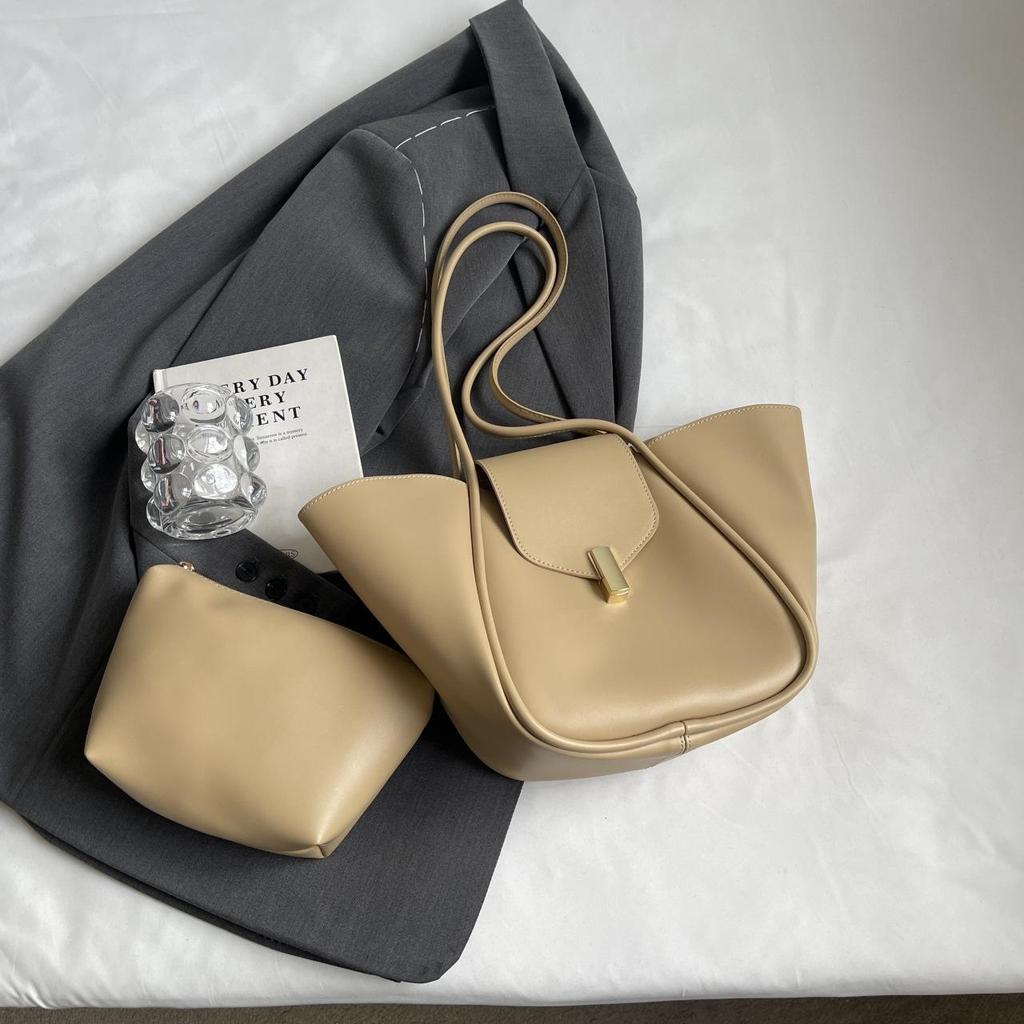 Yogodlns Designer-Edit Large Tote Bag Trendy Lock Detail Satchel, Chic Underarm Purse for Women, Minimalist Crossbody & Work Bag