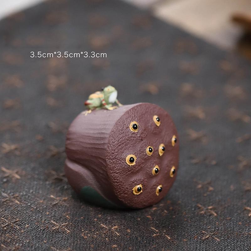 Lucky Purple Clay Small Frog Statue Tea Pet Tea Art Ornaments Chinese Kung Fu Tea Handicrafts Tea Ceremony Decor Accessories