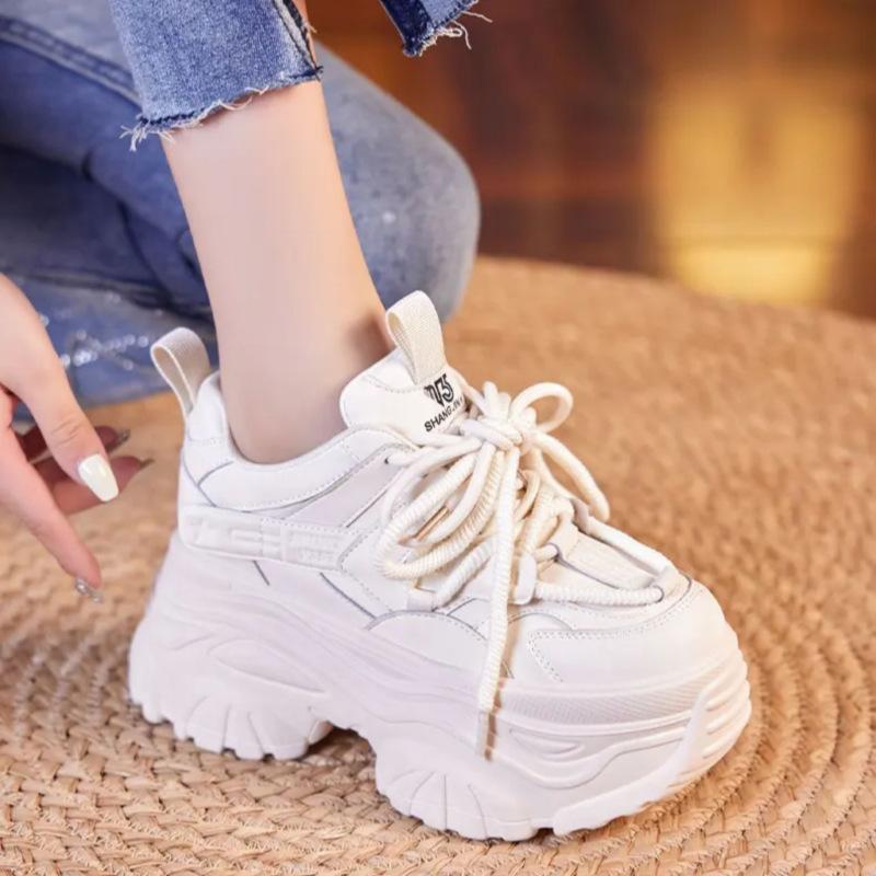 

Увеличение роста маленькие женские туфли на толстой подошве весна и осень новая спортивная и повседневная обувь четыре сезона туфли-маффины 40