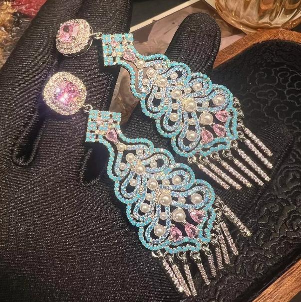 New Chinese Heavy Industry Earrings Trendy Fashion New Temperament Earrings European and American Micro-inlaid Zirconium Diamond Court
