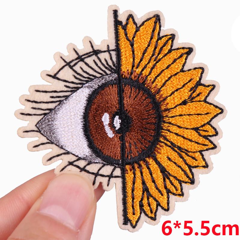 Hats Sew /Ironing Embroidered Patches Cartoon /Mushroom Planet Patch Iron On Patches For Clothing Thermoadhesive Patches Sew Badge