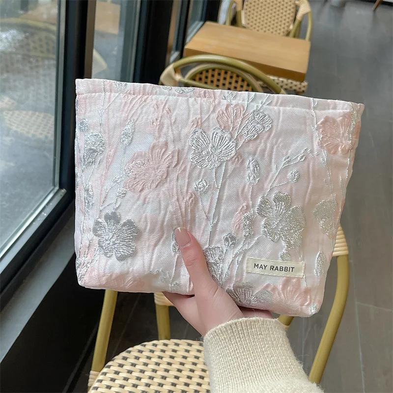 Simple Sweet Pink Flower Embroidered Clutch Cosmetic Bag Makeup Bag Square Canvas Zipper Bag Travel Portable Makeup Organizer