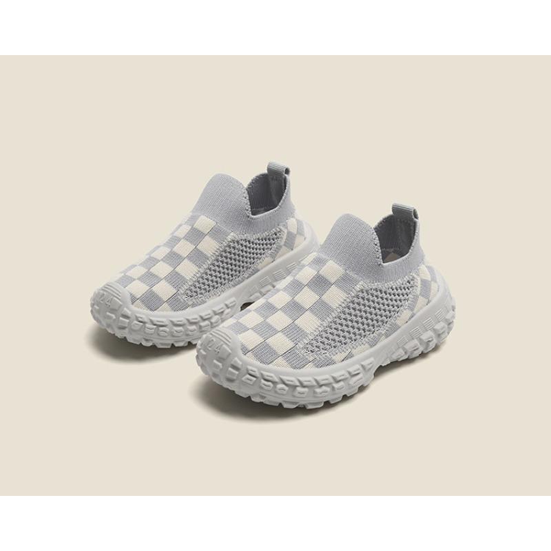 Kids Breathable Flyknit Soft Soled Casual Sports Sneakers For Boys And Girls
