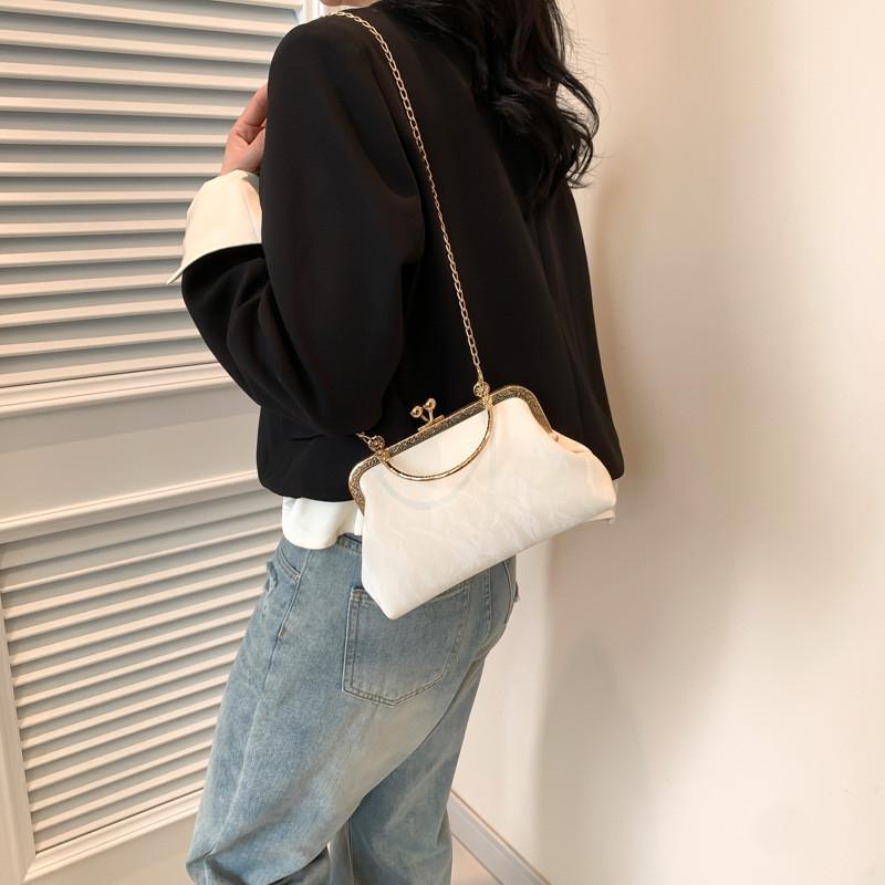 Vintage French Style Evening Bag 2024 Summer New Crossbody Bag Street Fashion Pu Shell Shape