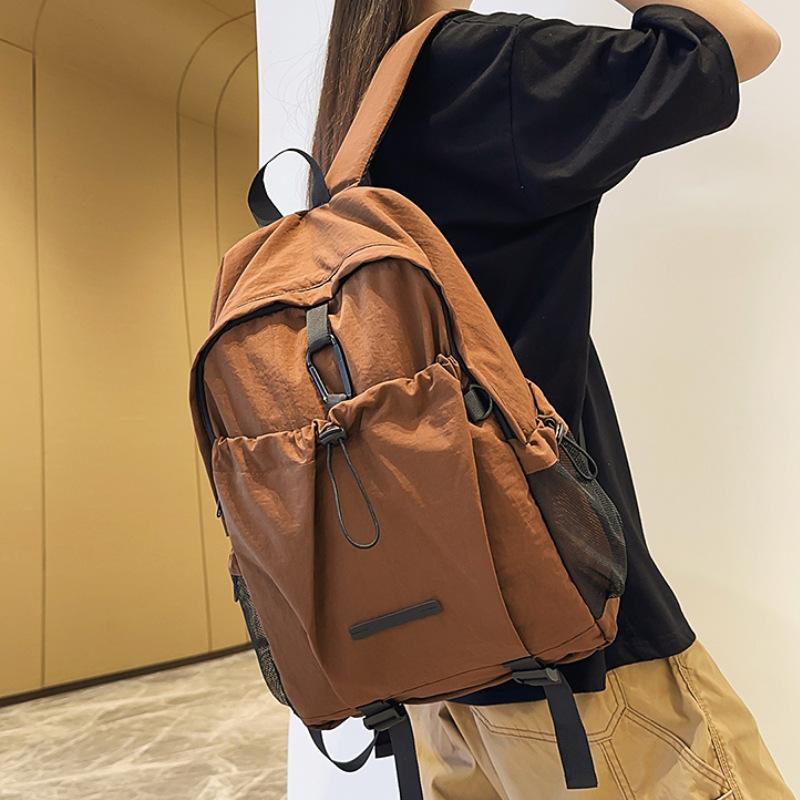 New Lightweight Backpack School Bag Pocket Unisex Men and Women Commuting Outdoor Travel Student Backpack for Class Large Capacity