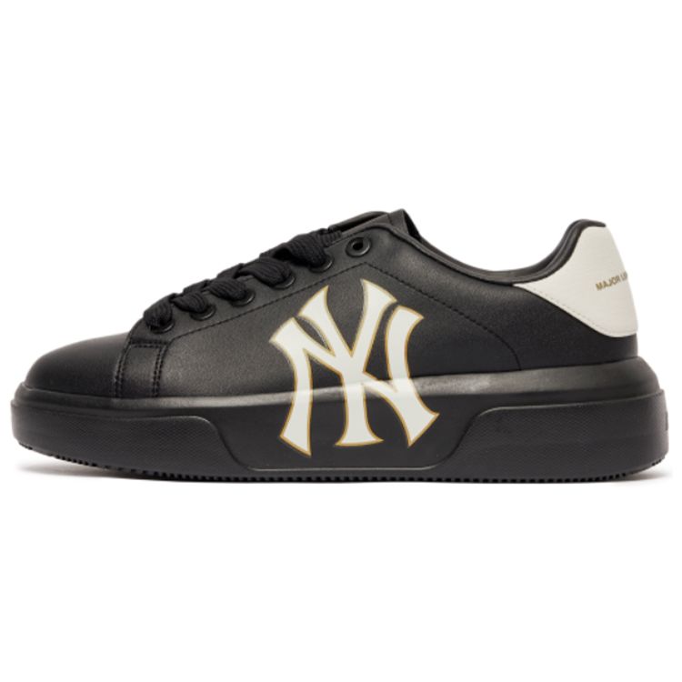 MLB Chunky Classic Large Print Low Top Sneakers Unisex sneakers Black 3ASXXA11N-50BKS